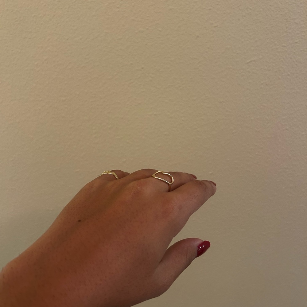 14kt Solid Gold Heart Ring - image 4